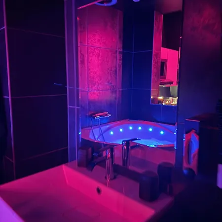 Room, L'interdit * Rouen