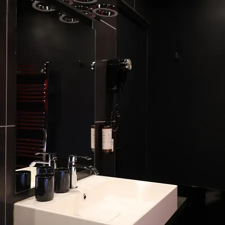 Room, L'interdit Rouen