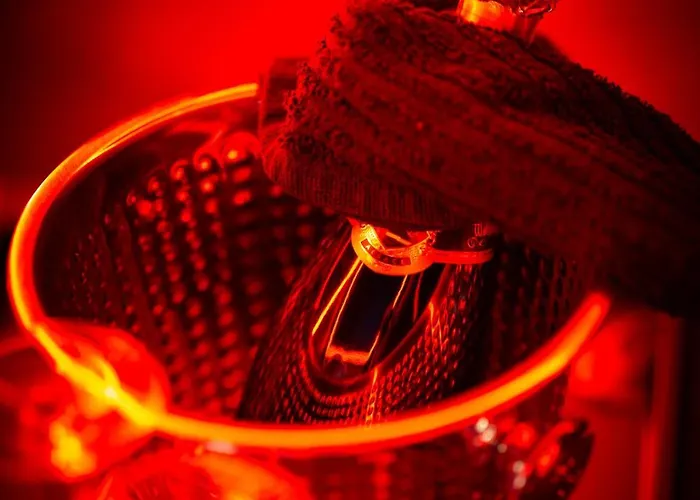 Room, L'interdit Apartment